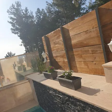 Schoene Im Gruenen Mit Privater Pool Und Meeresblick * Kusadası